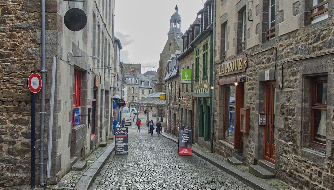 découvrez les quartiers à éviter à saint-brieuc pour assurer votre sécurité lors de votre visite ou votre installation dans cette ville de bretagne.